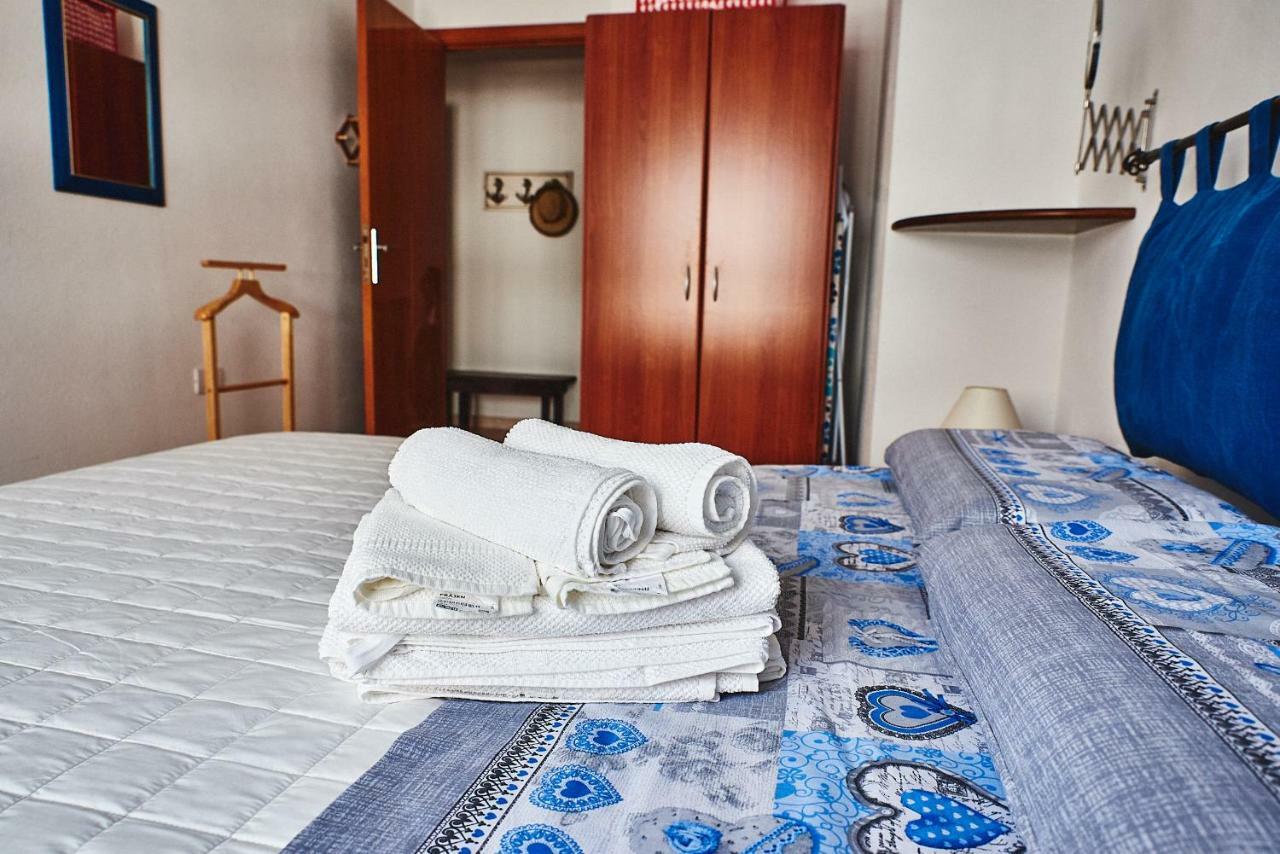 5 Min Front The Beach - Cala Luna House Cala Gonone Bagian luar foto
